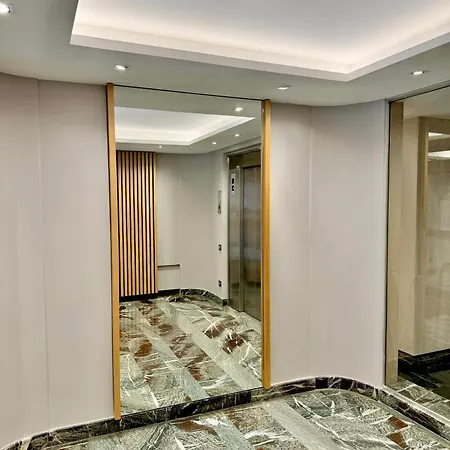 Appartamento Le Berri Chic Studio-steps From Champs-élysées *