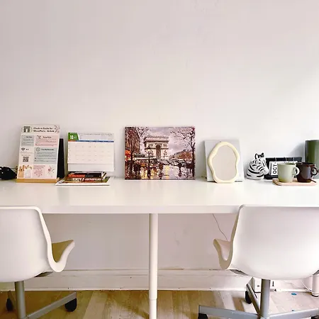 Le Berri Chic Studio-steps From Champs-élysées Appartamento