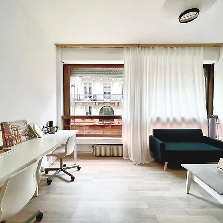 Le Berri Chic Studio-steps From Champs-élysées Appartamento *